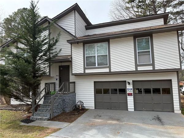 1020 Park Forest Drive NW, Lilburn, GA 30047