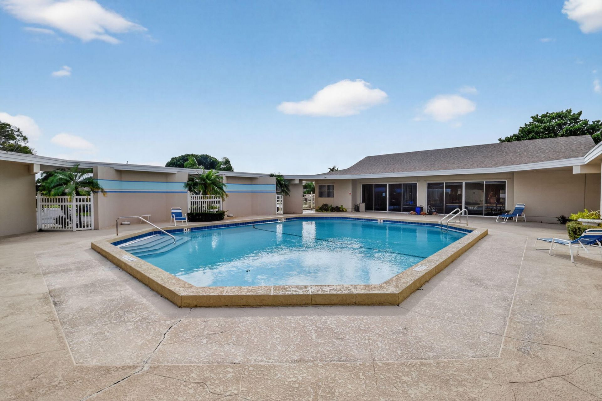 312 NE 17th Avenue, Unit 203, Boynton Beach, FL 33435 Photo