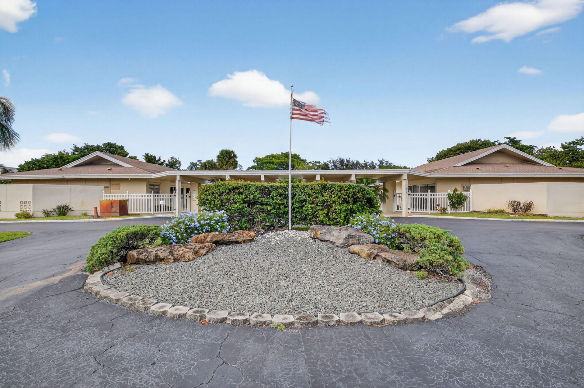 312 NE 17th Avenue, Unit 203, Boynton Beach, FL 33435 Photo