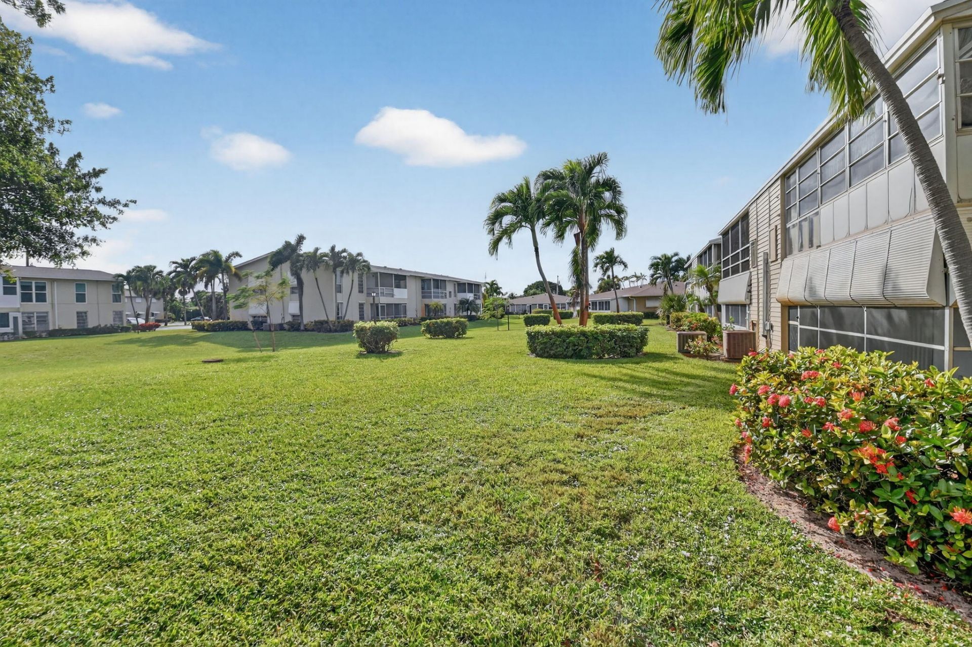 312 NE 17th Avenue, Unit 203, Boynton Beach, FL 33435 Photo