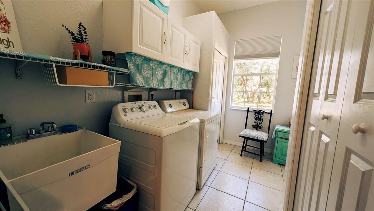 16475 Kids Ave, Weeki Wachee, FL 34614 Photo