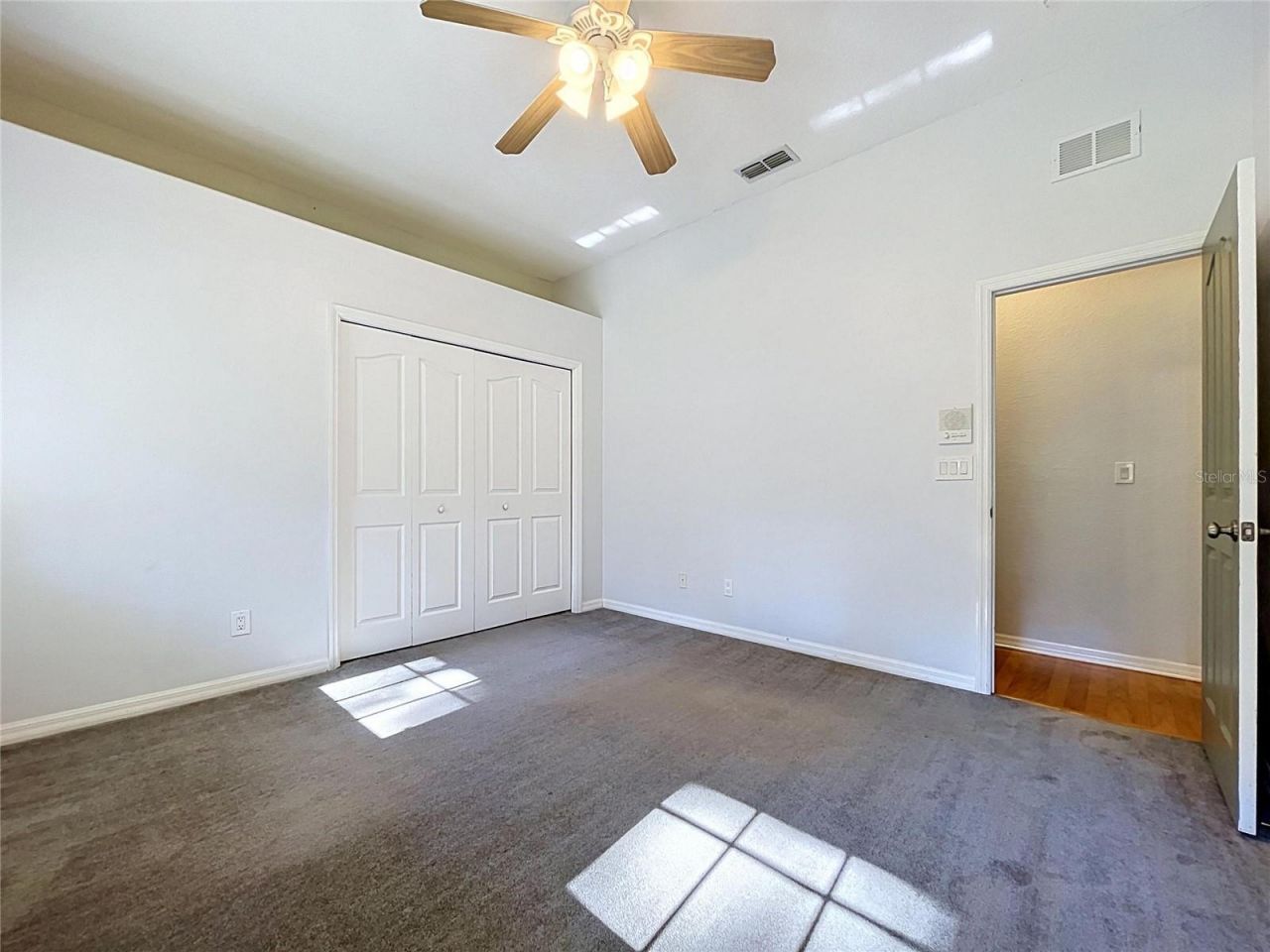 16475 Kids Ave, Weeki Wachee, FL 34614 Photo