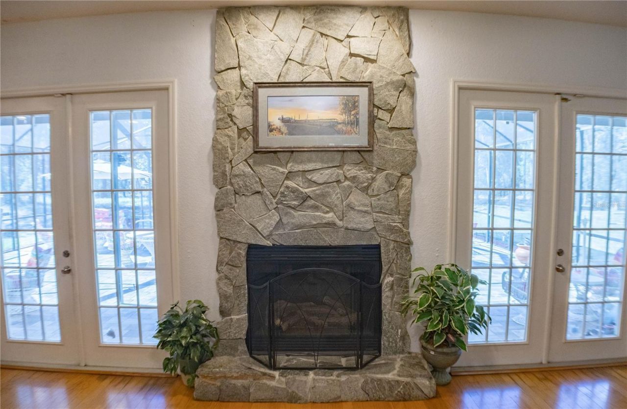 16475 Kids Ave, Weeki Wachee, FL 34614 Photo