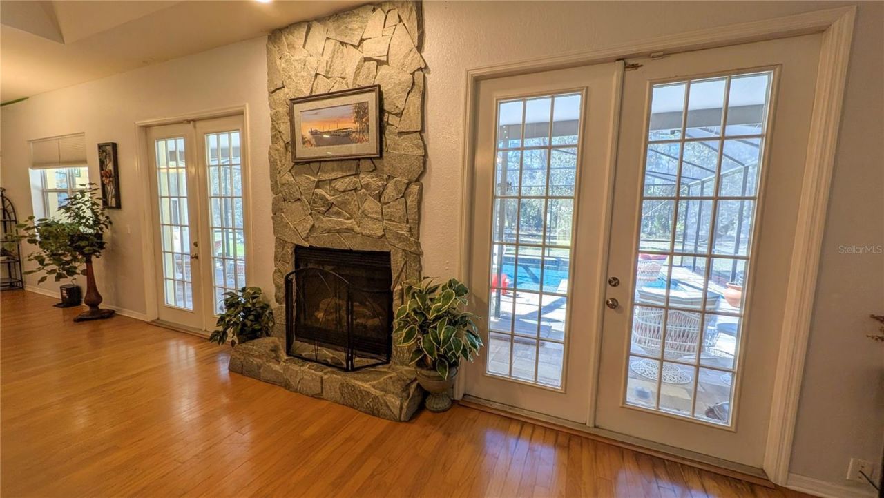 16475 Kids Ave, Weeki Wachee, FL 34614 Photo