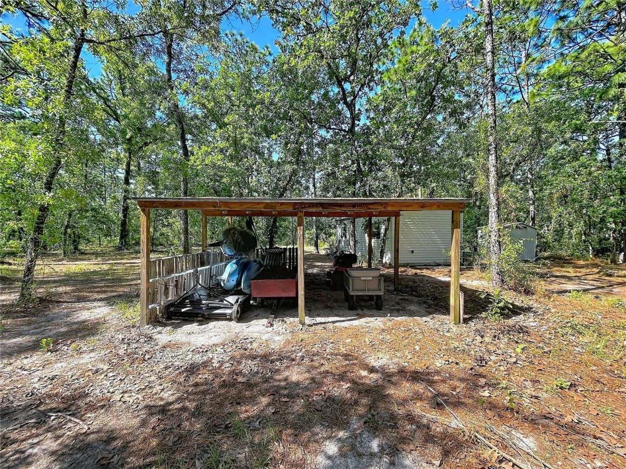 16475 Kids Ave, Weeki Wachee, FL 34614 Photo