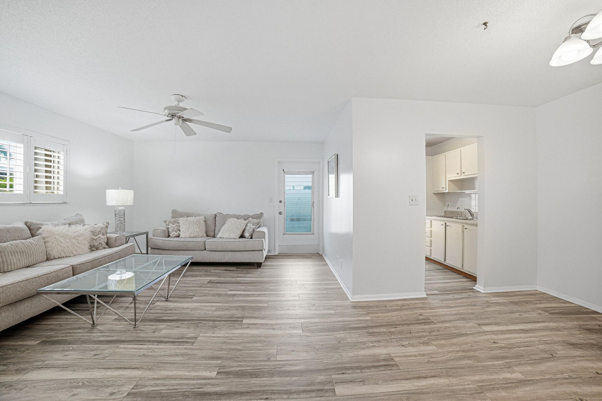 101 Doolen Court, Unit 201, North Palm Beach, FL 33408 Photo