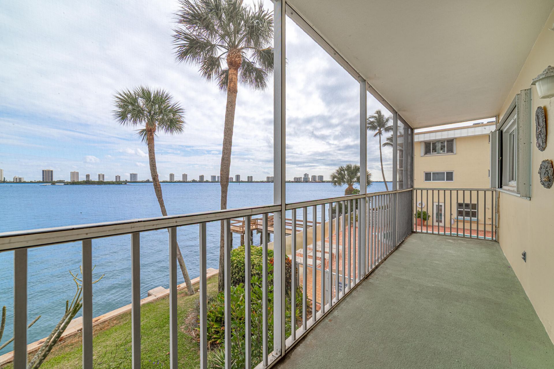 101 Doolen Court, Unit 201, North Palm Beach, FL 33408 Photo