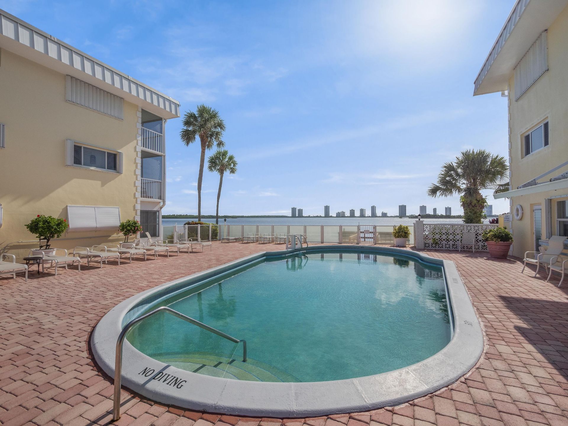 101 Doolen Court, Unit 201, North Palm Beach, FL 33408 Photo