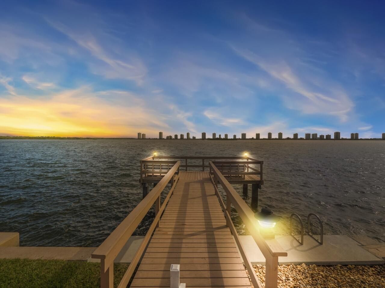 101 Doolen Court, Unit 201, North Palm Beach, FL 33408 Photo