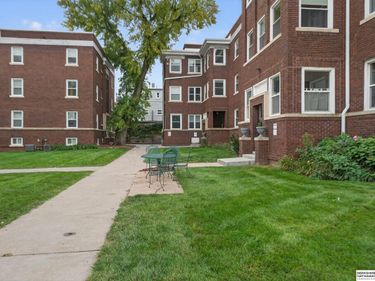 2313 Harney Street, Unit 2001, Omaha, NE 68102