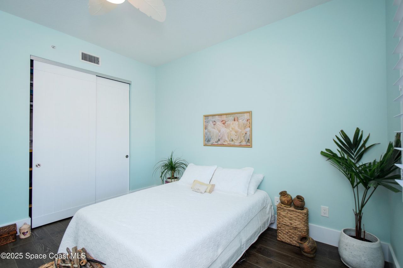 22 Harbour Isle Drive W, Unit 204, Fort Pierce, FL 34949 Photo