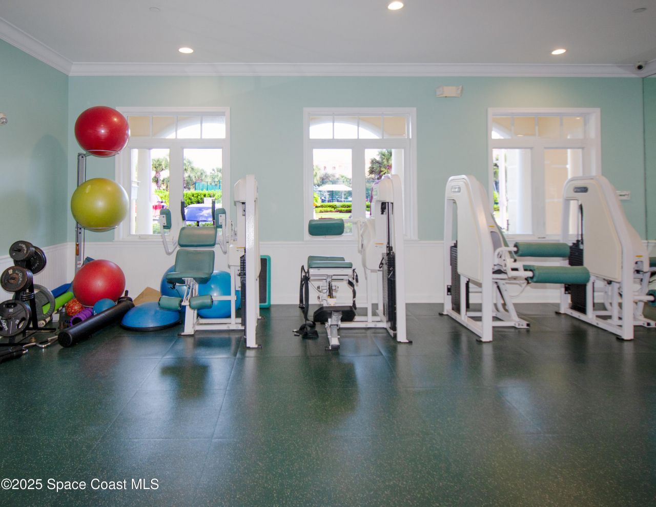 22 Harbour Isle Drive W, Unit 204, Fort Pierce, FL 34949 Photo