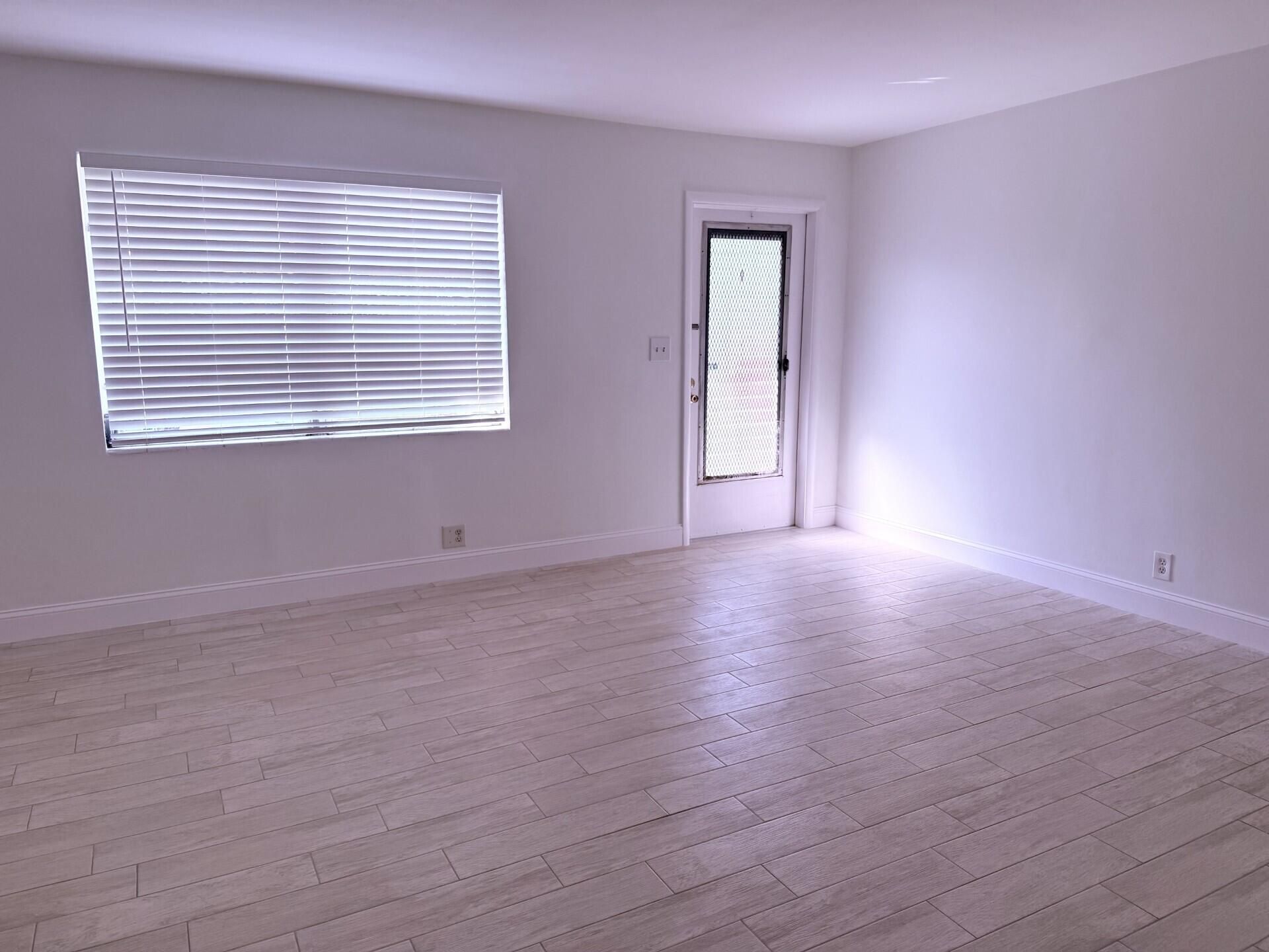 626 Prosperity Farms Rd Road, Unit 6, North Palm Beach, FL 33408 Photo