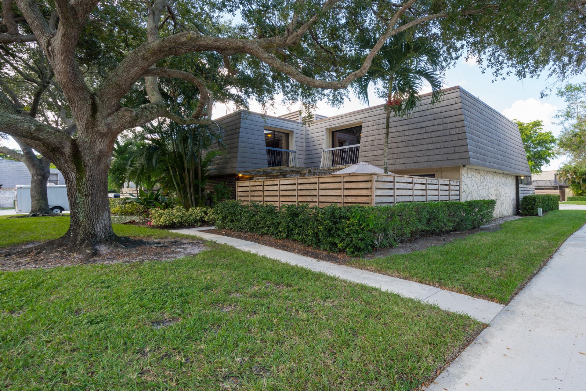 130 1st Terrace, Palm Beach Gardens, FL 33418 Photo