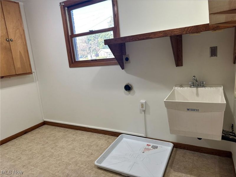 3299 Crestview Drive, Wooster, OH 44691 Photo 12