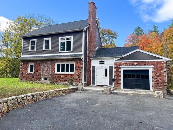 125 Maple St, Carlisle, MA 01741