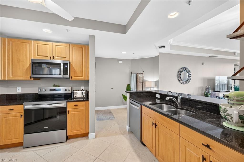 2743 1st St, Unit 701, Fort Myers, FL 33916 Photo