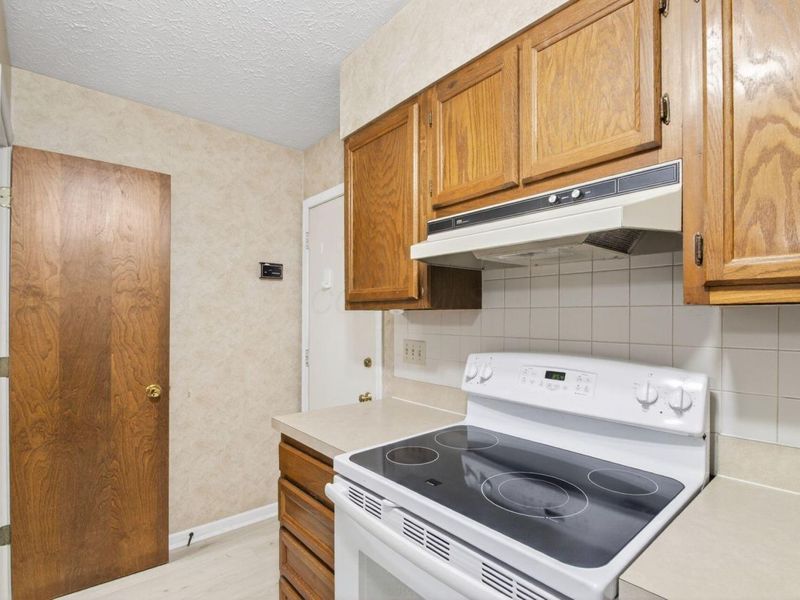 1501 Rolling Meadows Drive, Vermilion, OH 44089 Photo 22