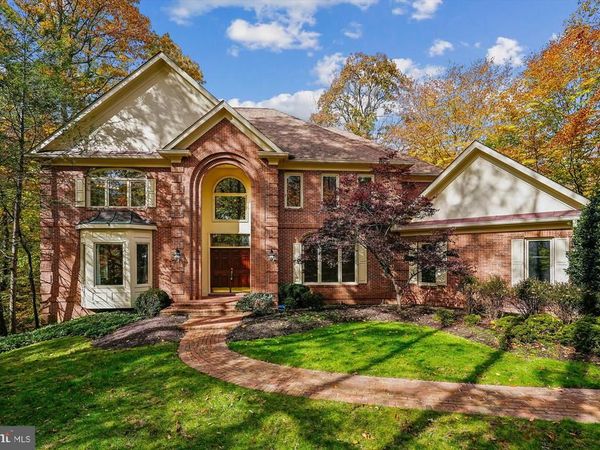 308 SINEGAR PLACE, POTOMAC FALLS, VA 20165