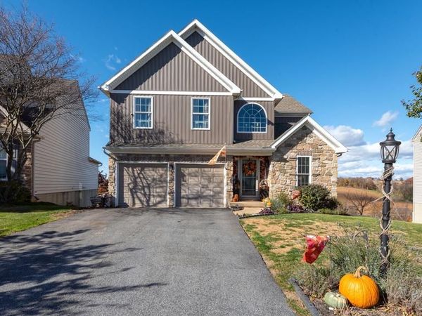 495 THOMAS ARMOR DRIVE, WINDSOR, PA 17366