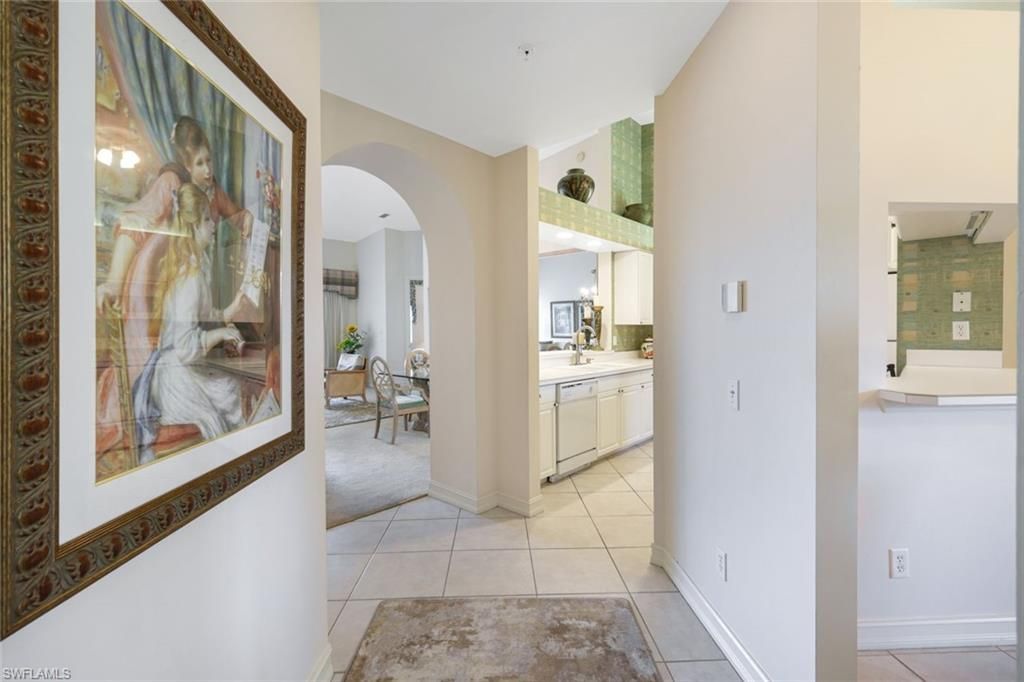 795 Bentwater Cir, Unit 202, Naples, FL 34108 Photo