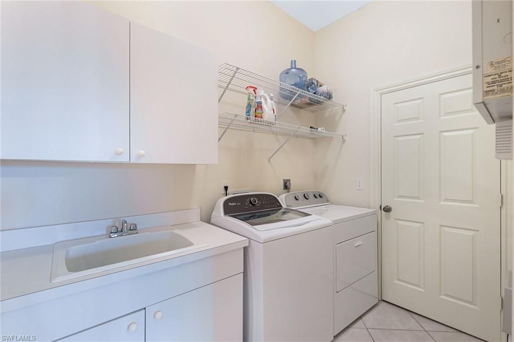 795 Bentwater Cir, Unit 202, Naples, FL 34108 Photo