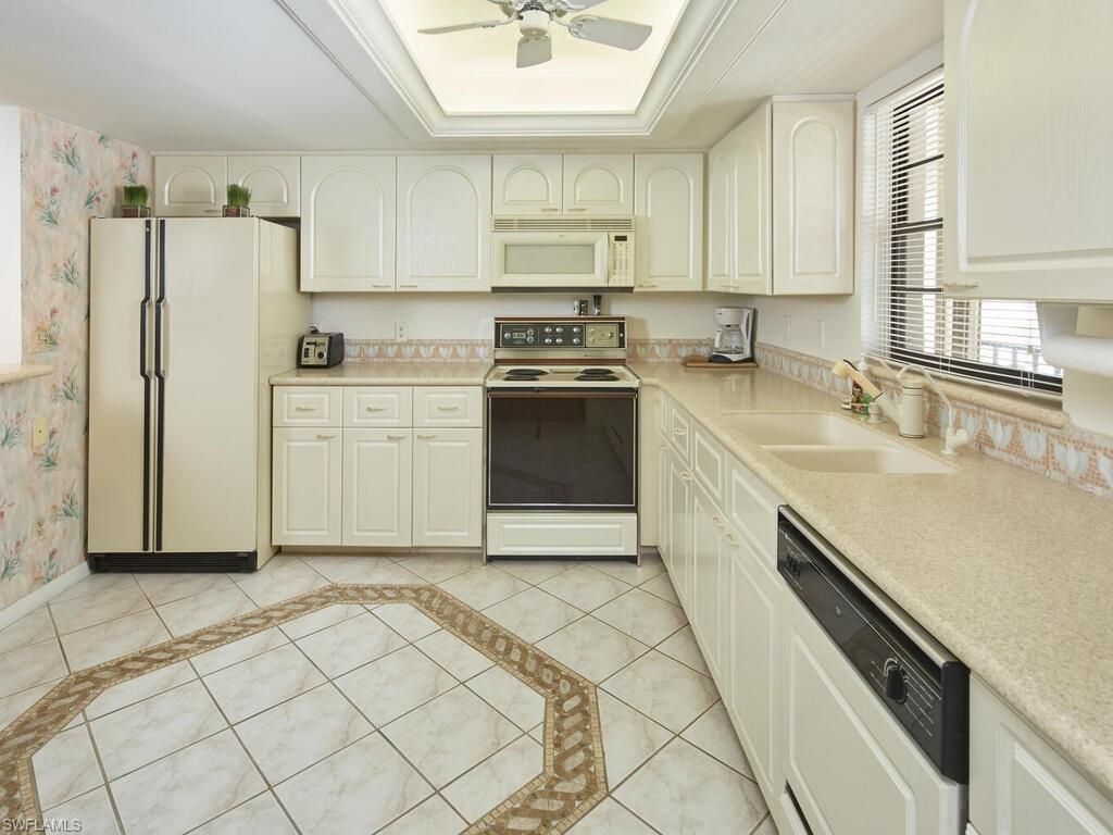 415 10th Ave S, Unit 7, Naples, FL 34102 Photo