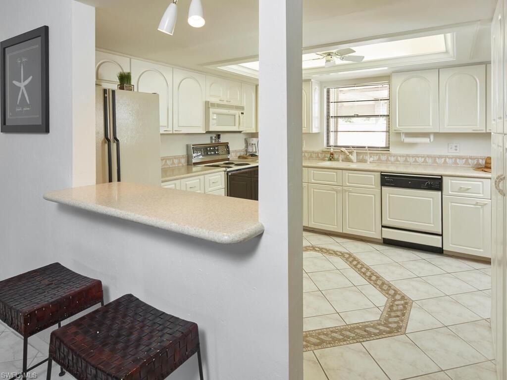 415 10th Ave S, Unit 7, Naples, FL 34102 Photo