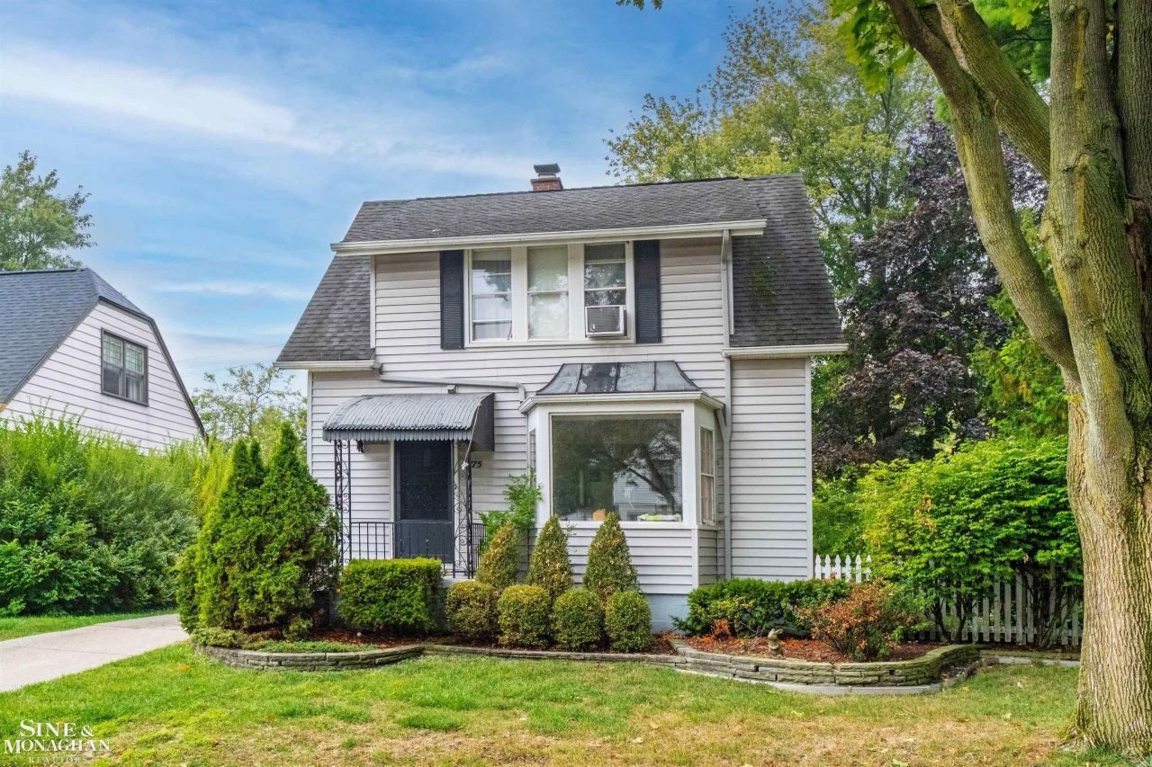 775 Notre Dame Street, Grosse Pointe, MI 48230 Main Photo