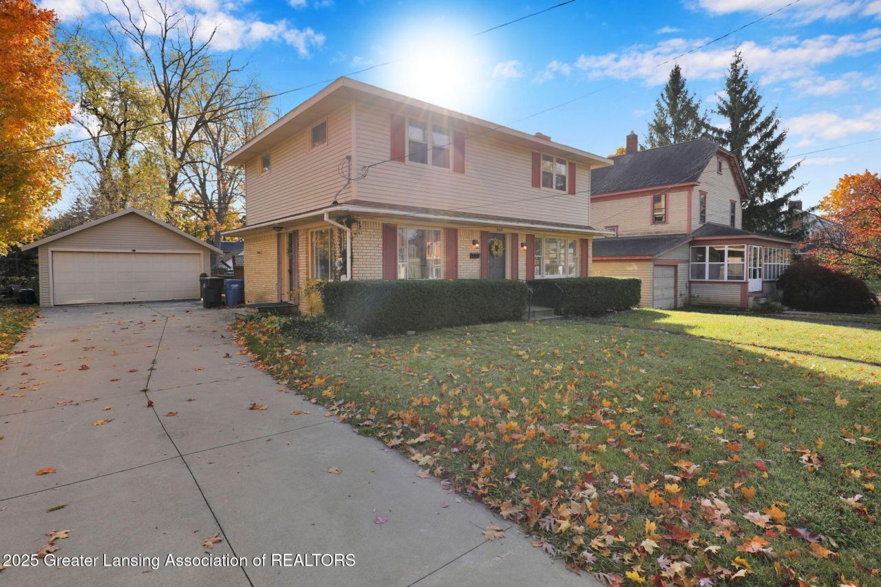 809 N Michigan Avenue, Howell, MI 48843 Main Photo