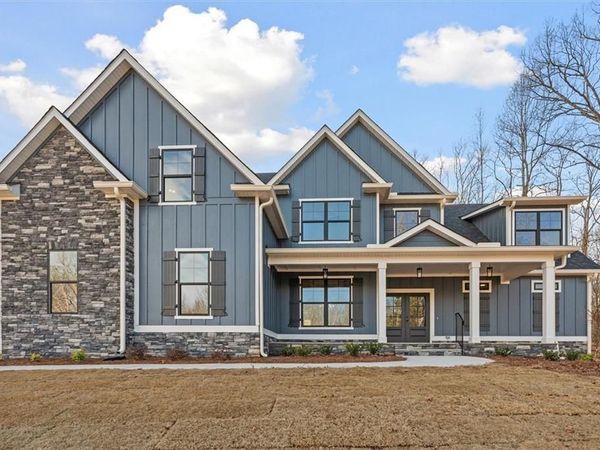 157 West Lake Boulevard, Carrollton, GA 30116