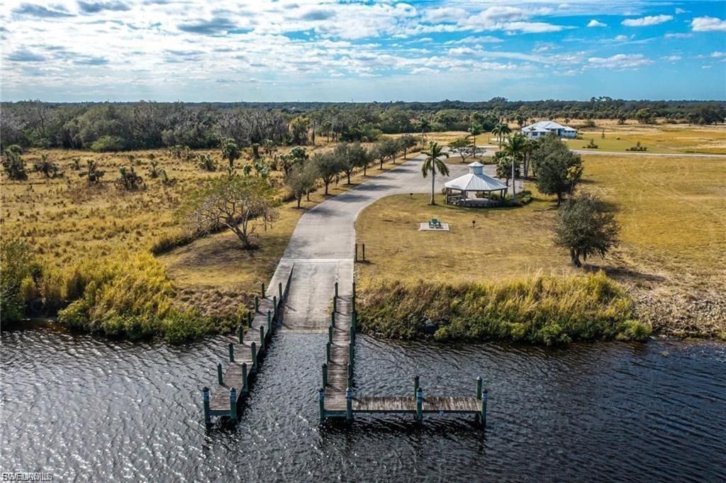 22797 Yellow Button Ln, Alva, FL 33920 Photo