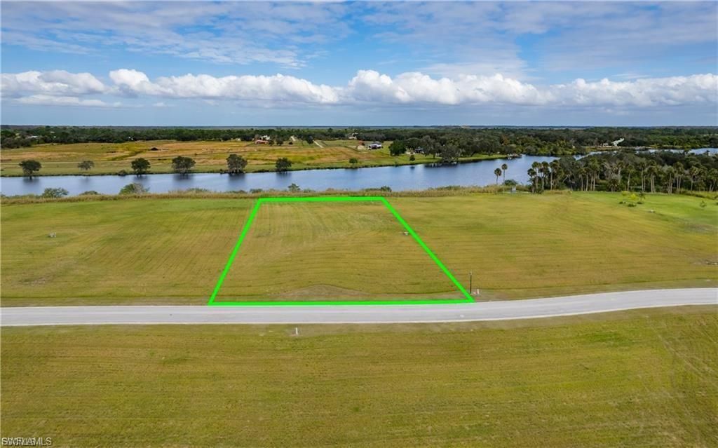 22797 Yellow Button Ln, Alva, FL 33920 Photo