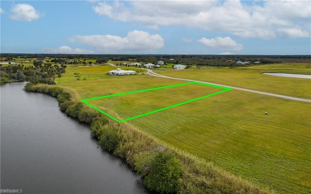 22797 Yellow Button Ln, Alva, FL 33920 Photo