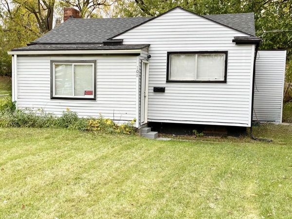 108 Court Street, Pontiac, MI 48342