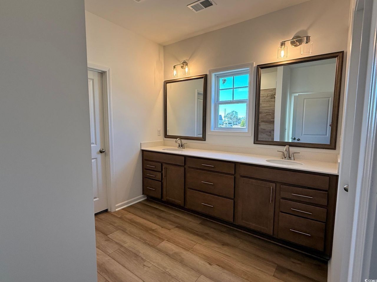 118 Cascade Dr. Photo 9