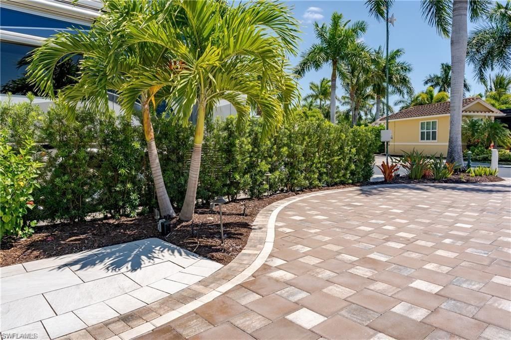13461 Ladyfish Ln, Naples, FL 34114 Photo