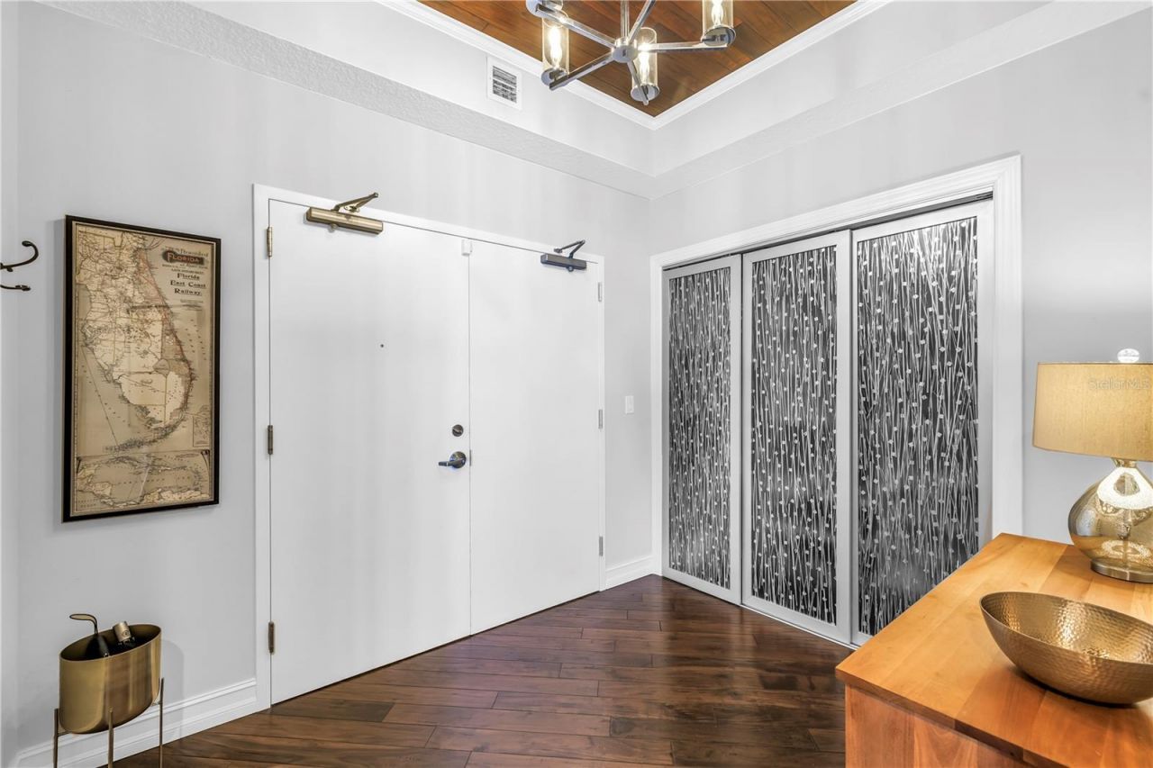 288 Beach Drive Ne, Unit 6B, Saint Petersburg, FL 33701 Photo