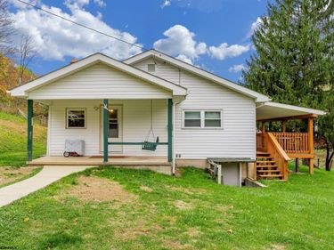 3462 MARQUESS Road, Tunnelton, WV 26444