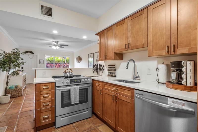 615 & 617 NE & 617 9th Avenue, Fort Lauderdale, FL 33304 Photo