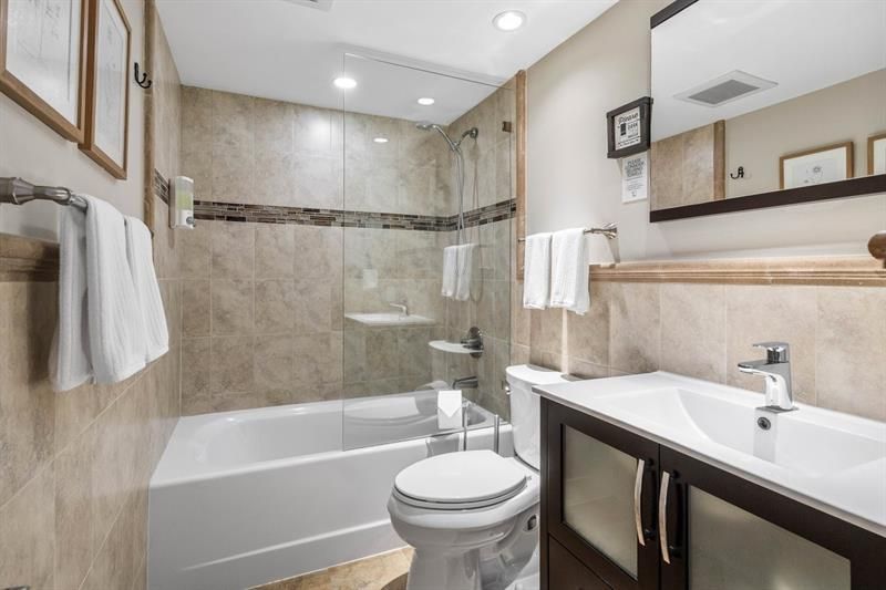 615 & 617 NE & 617 9th Avenue, Fort Lauderdale, FL 33304 Photo