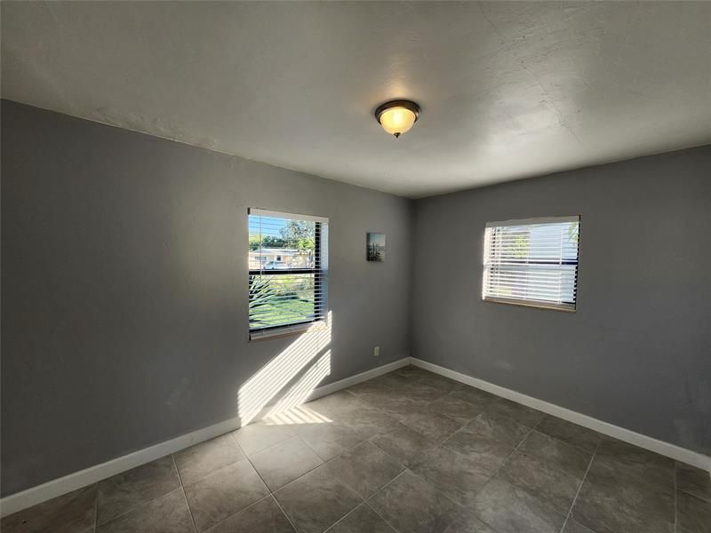 942 NW 12th Street, Fort Lauderdale, FL 33311 Photo