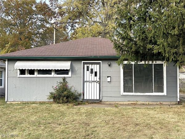 12510 Summerland Avenue, Cleveland, OH 44111