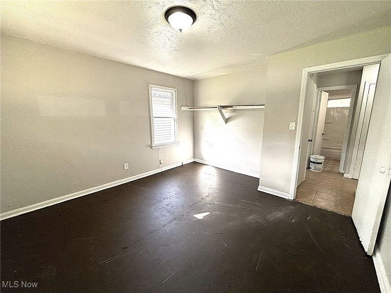 12510 Summerland Avenue, Cleveland, OH 44111 Photo 17