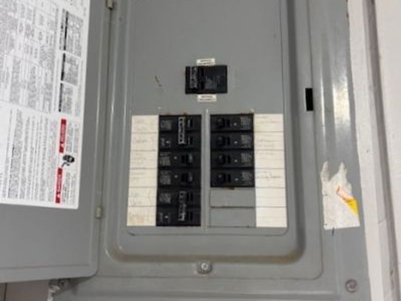 12510 Summerland Avenue, Cleveland, OH 44111 Photo 21