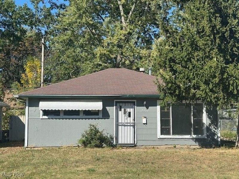 12510 Summerland Avenue, Cleveland, OH 44111 Photo 29