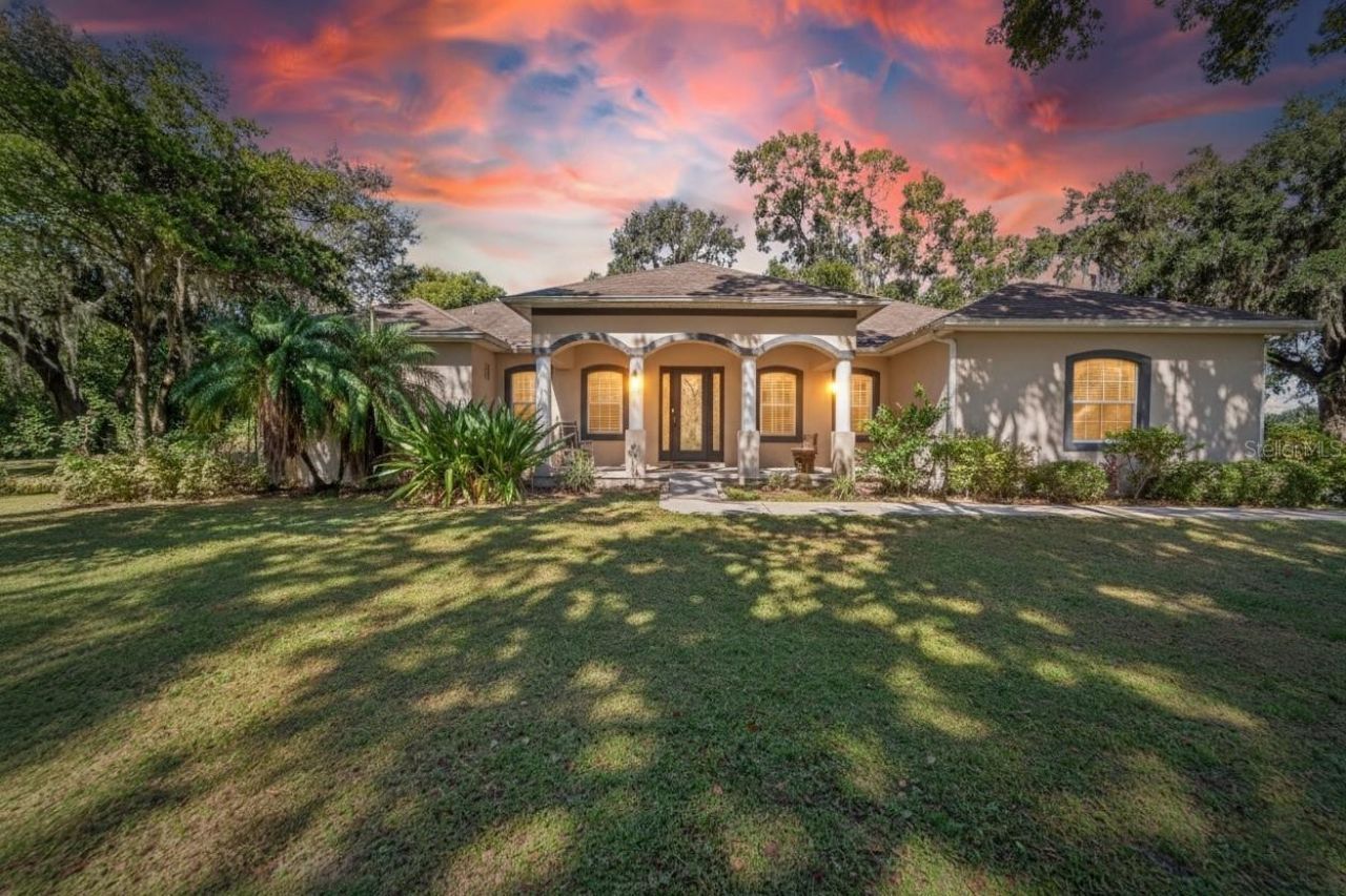 332 Holloway Road, Plant City, FL 33567 Photo