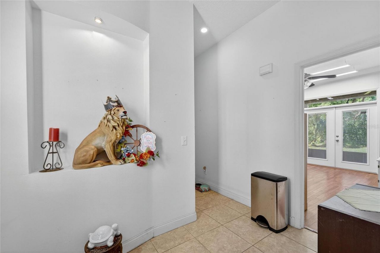 332 Holloway Road, Plant City, FL 33567 Photo