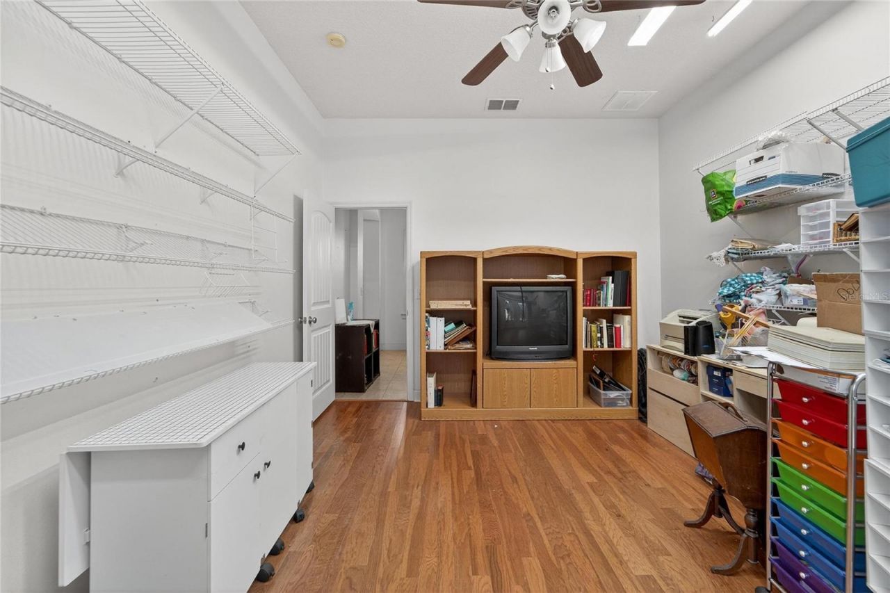 332 Holloway Road, Plant City, FL 33567 Photo