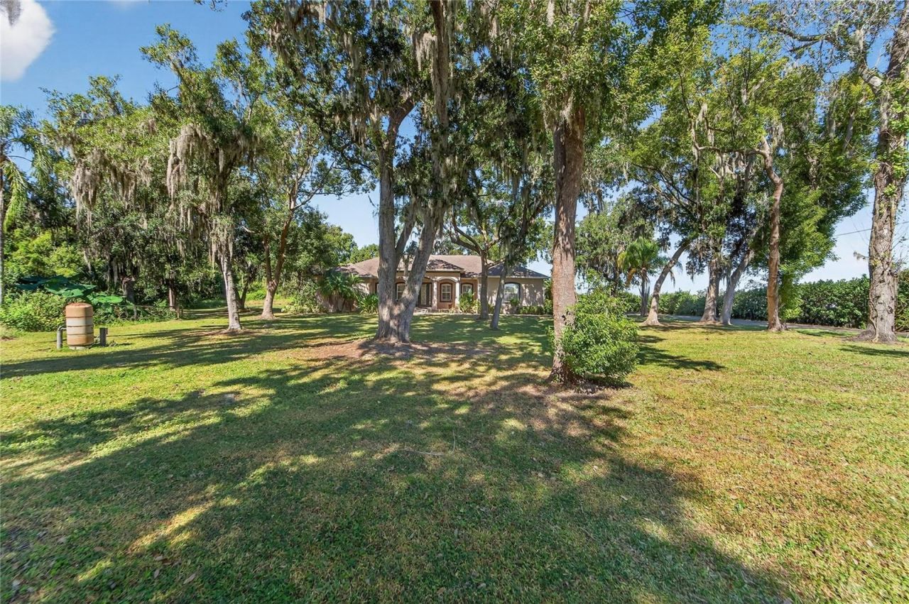 332 Holloway Road, Plant City, FL 33567 Photo